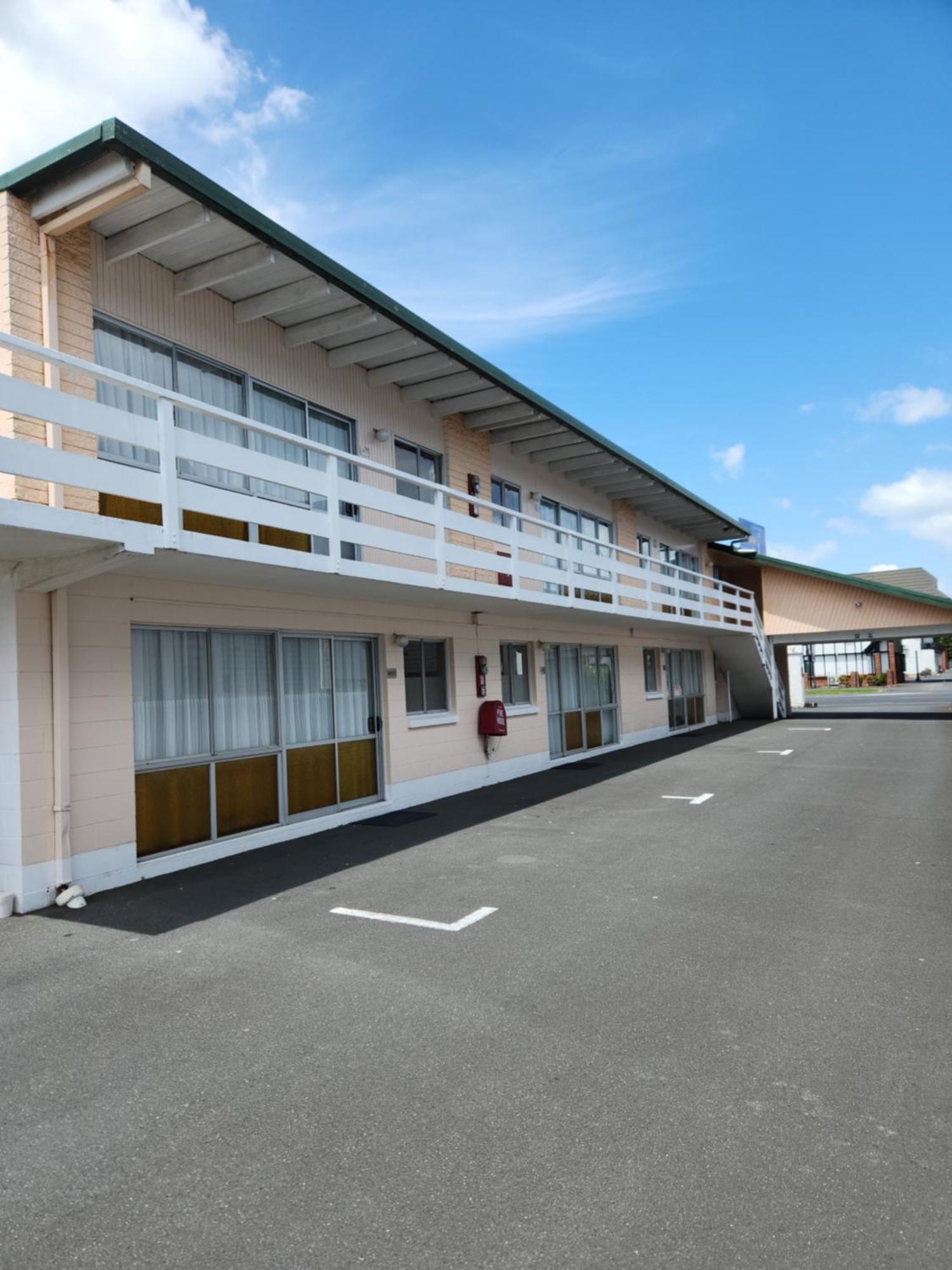 Cedar Lodge Motel ハミルトン エクステリア 写真