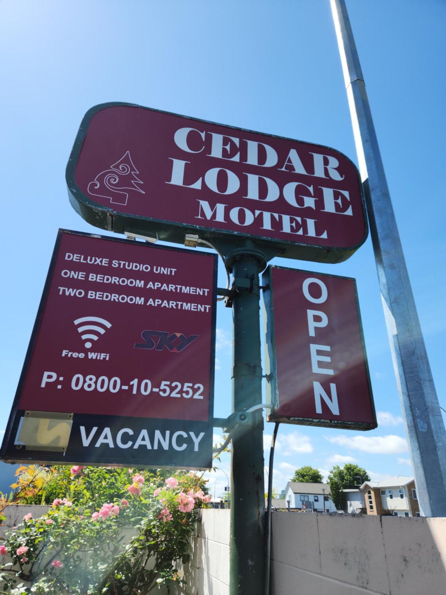 Cedar Lodge Motel ハミルトン エクステリア 写真