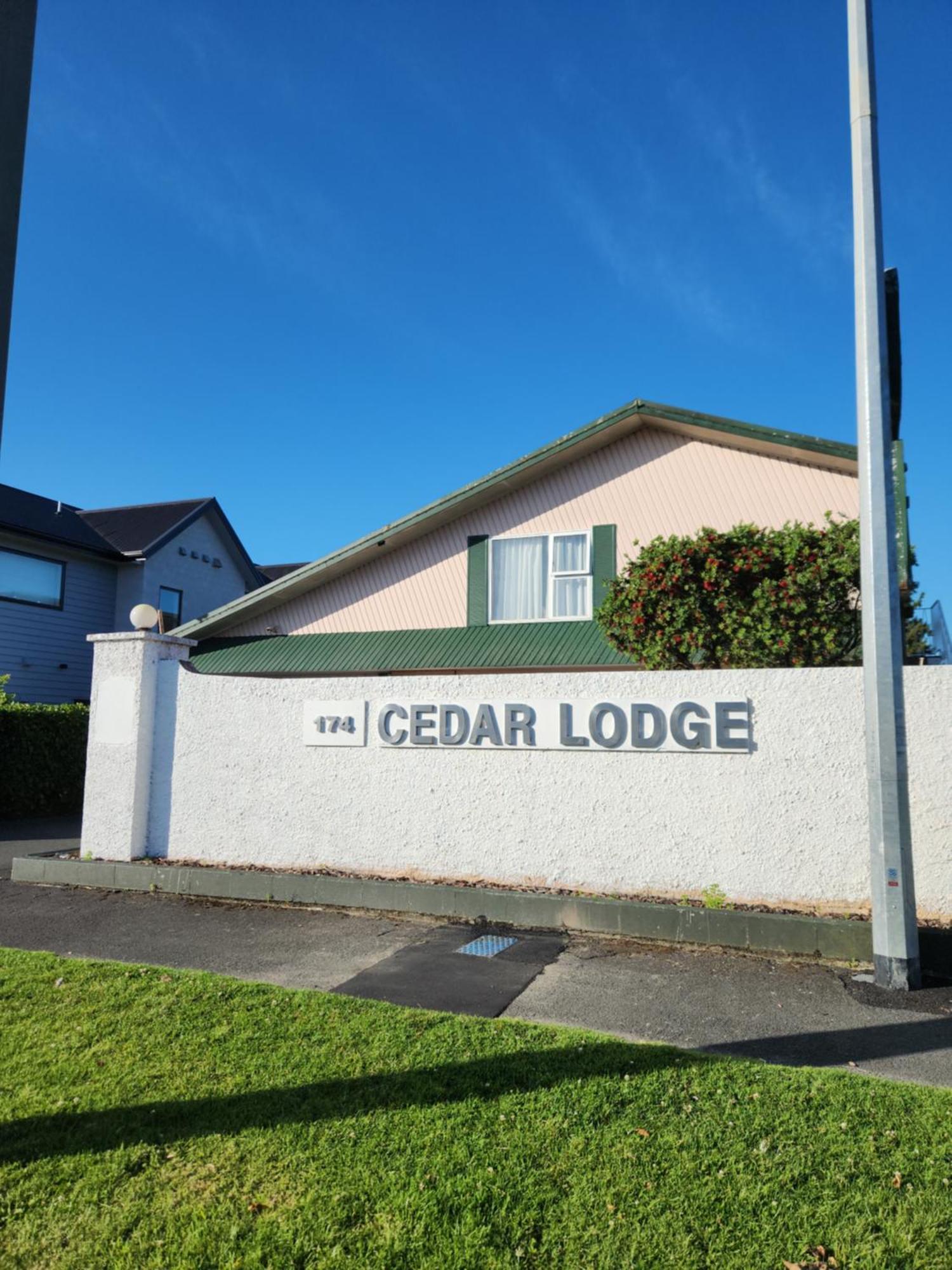 Cedar Lodge Motel ハミルトン エクステリア 写真